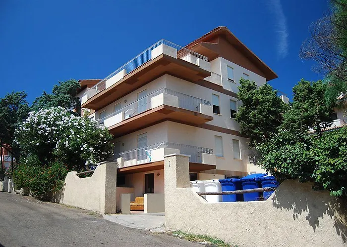 La Contessa 3*