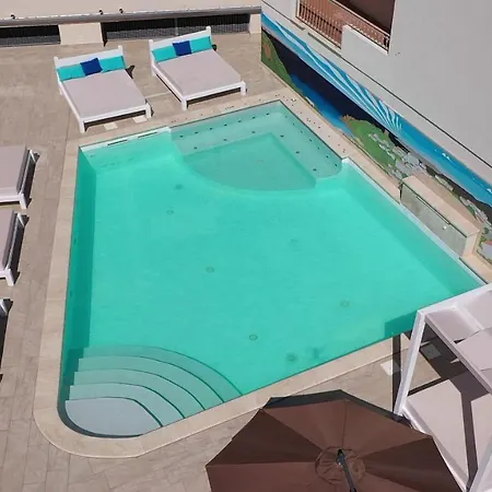 La Contessa Hotel