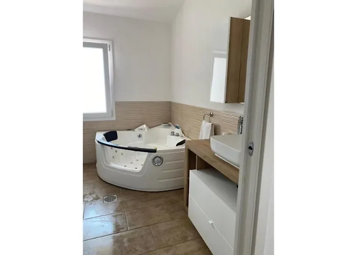 La Contessa Santa Teresa Gallura