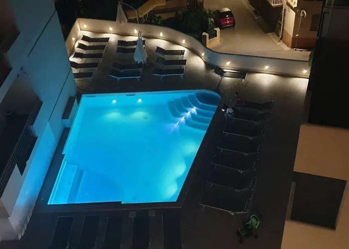 La Contessa Hotel